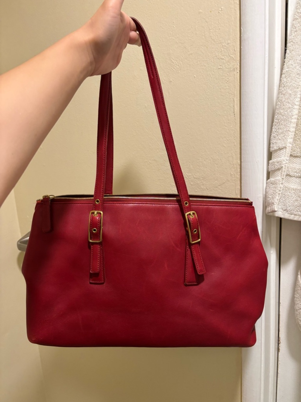 Coach Red Leather Tote Bag (1990s vintage LG Legacy Zip Satchel Tote Bag)